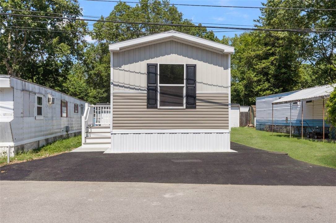 3 Foxtrot Drive - Photo 1