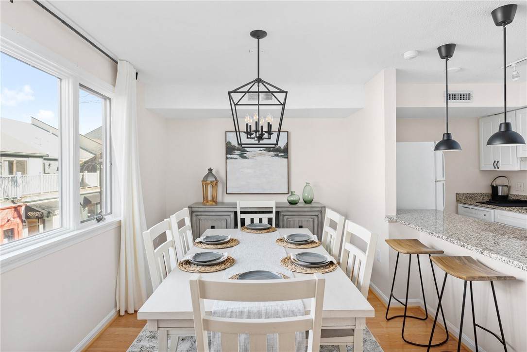 214 Goddard Row - Photo 1