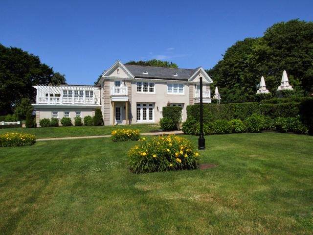 241 Ruggles Avenue - Photo 1