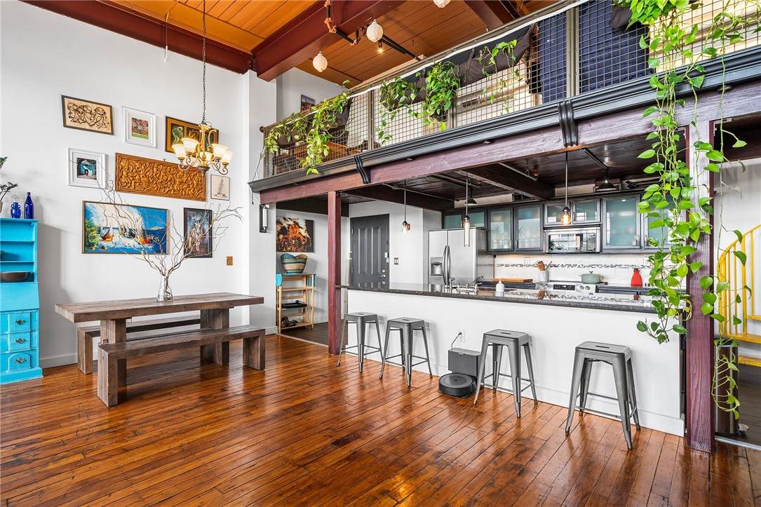 685 Social Street - Photo 1