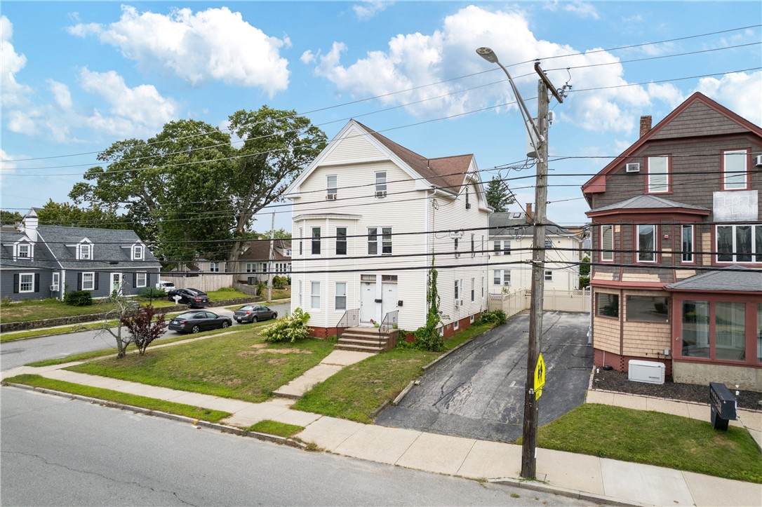 https://bt-photos.global.ssl.fastly.net/rhodeisland/orig_boomver_1_1393784-2.jpg