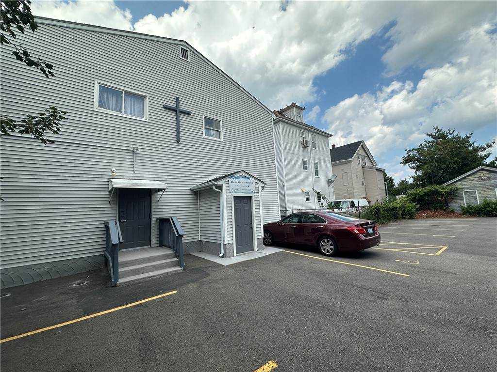 516 Chalkstone Avenue - Photo 1