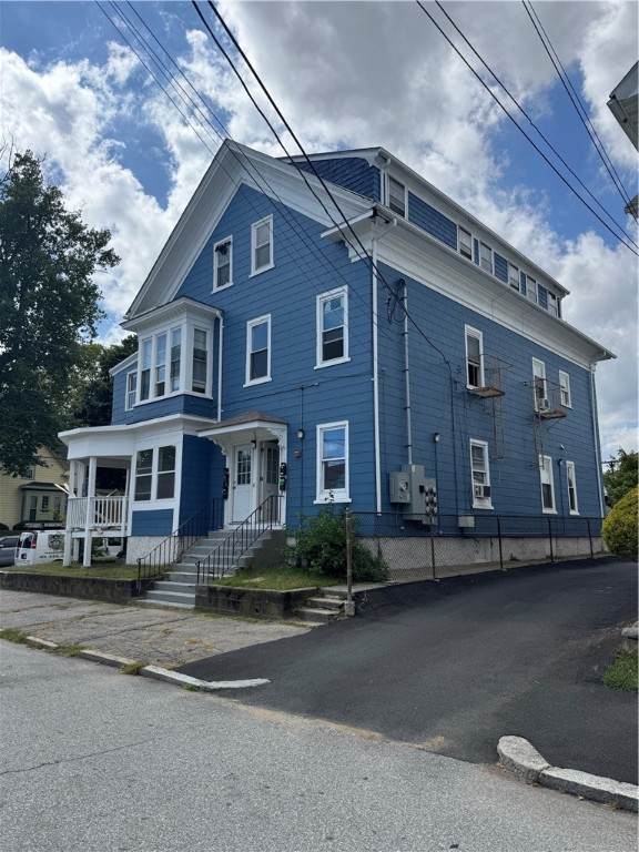 161 South Clarendon Street - Photo 1
