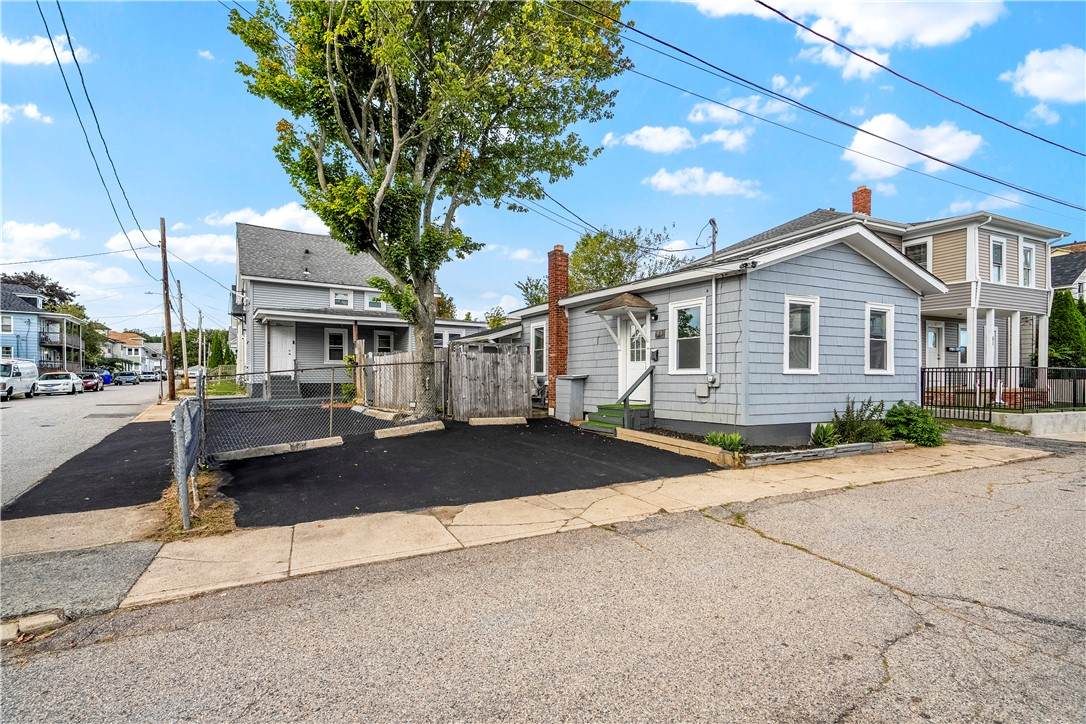 https://bt-photos.global.ssl.fastly.net/rhodeisland/orig_boomver_1_1395088-2.jpg