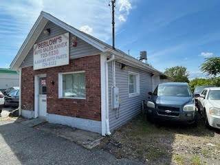 589 Pawtucket Avenue - Photo 1