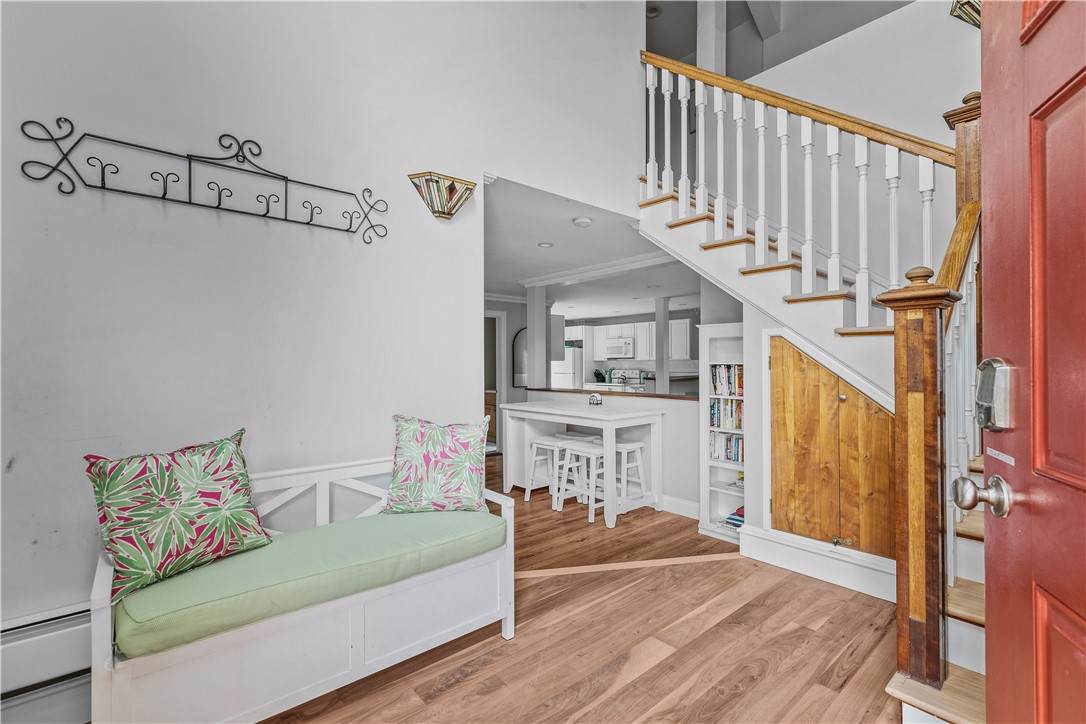 19 Warren Avenue - Photo 1