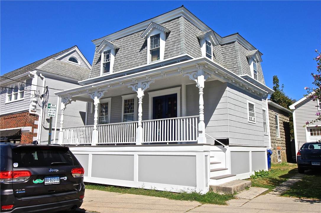 700 Thames Street - Photo 1