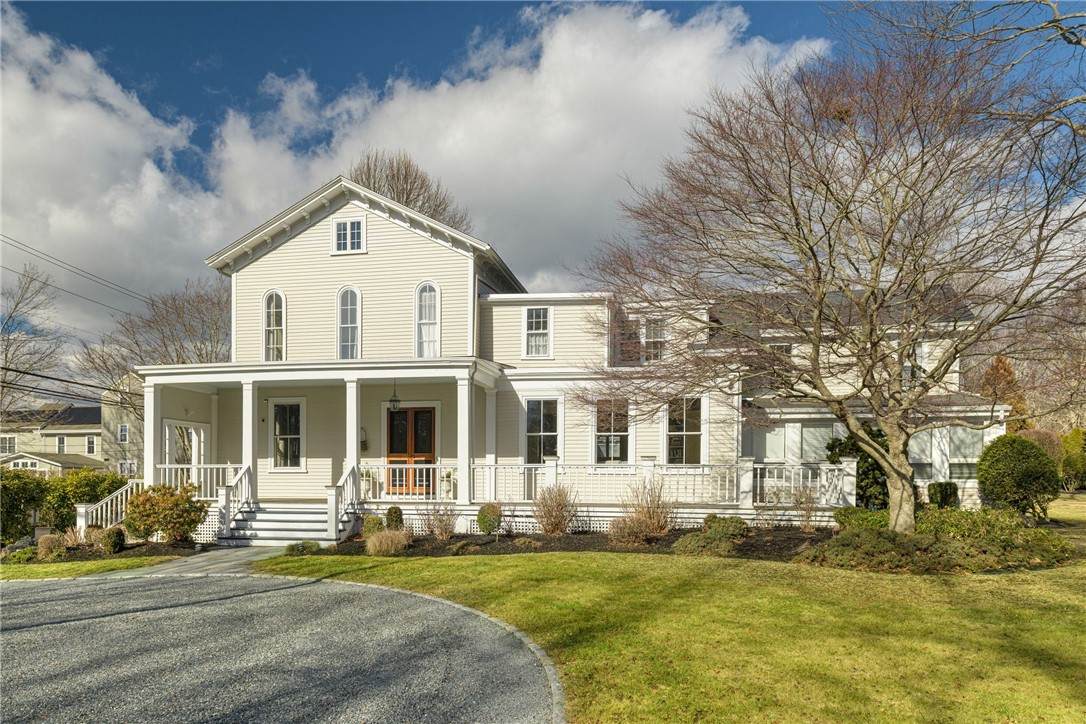 100 Coggeshall Avenue - Photo 1