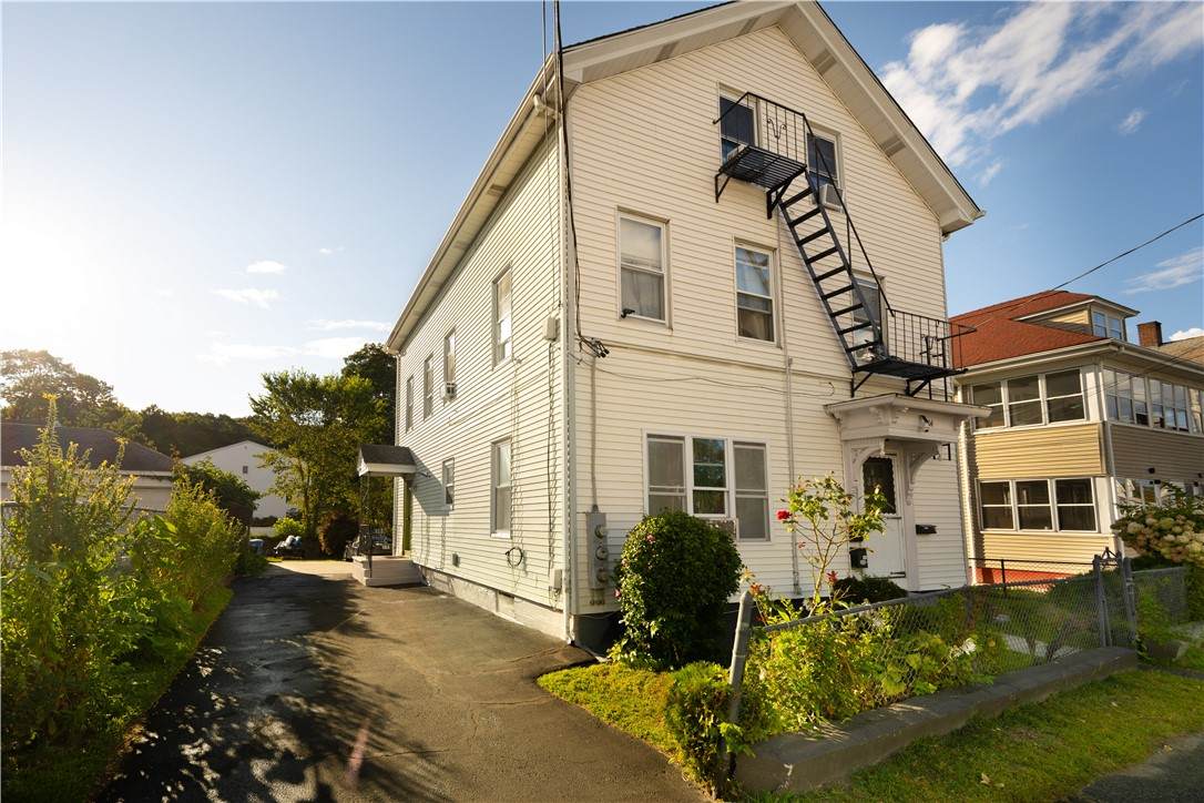 804 Smithfield Avenue - Photo 1