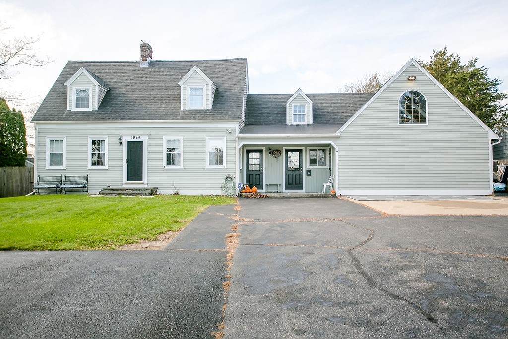 1994 East Main Road - Photo 1