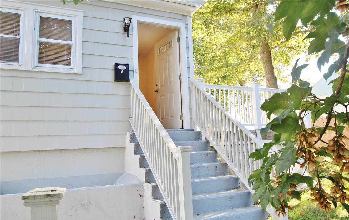 23 Smith Avenue - Photo 1