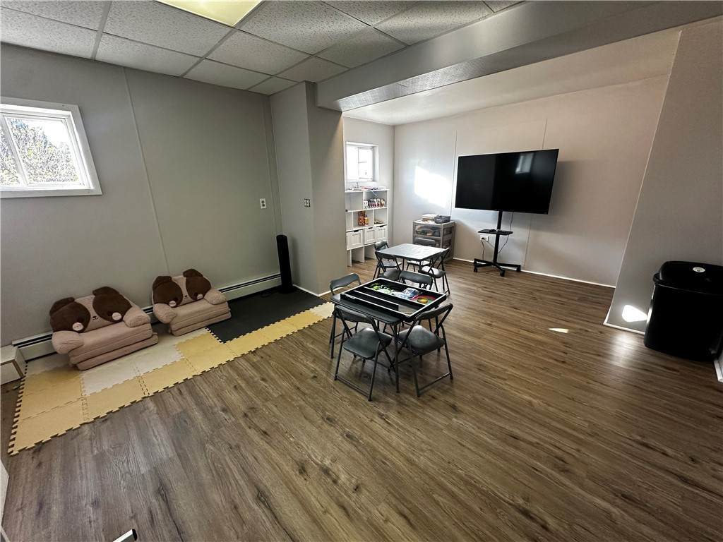 1542 Main Street - Photo 1