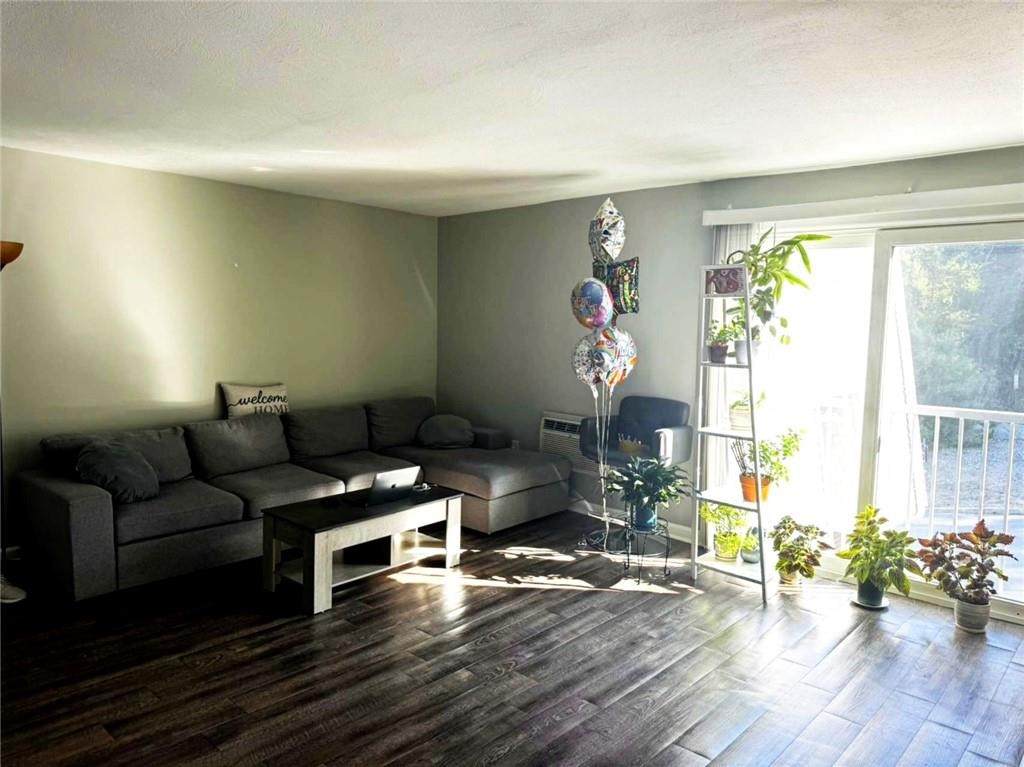 300 Smithfield Road - Photo 1