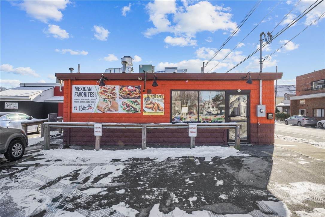 1007 Charles Street - Photo 1