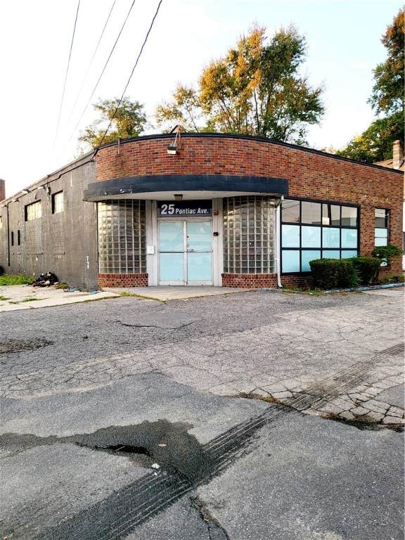 25 Pontiac Avenue - Photo 1
