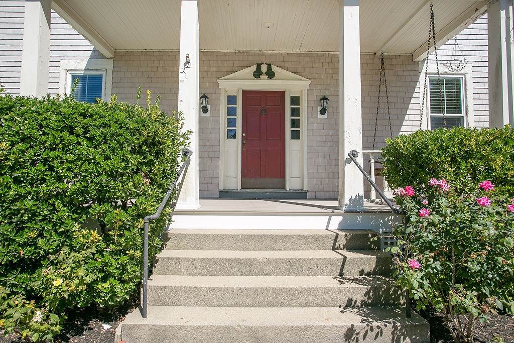 3 Prairie Avenue - Photo 1