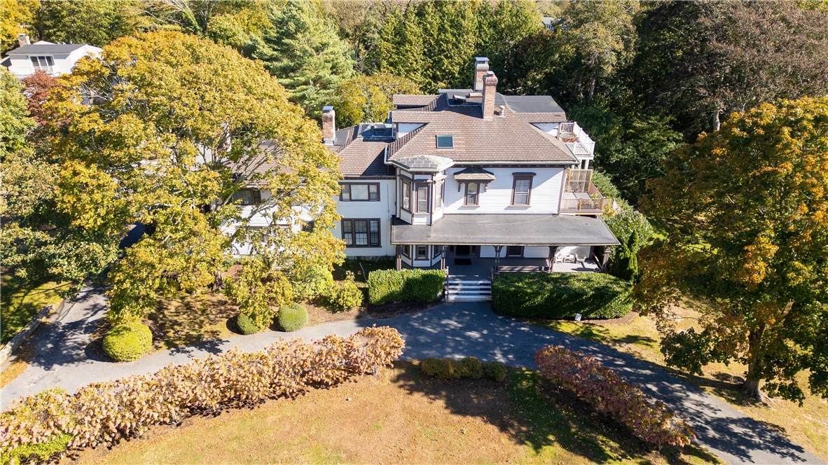 46 Chastellux Avenue - Photo 1