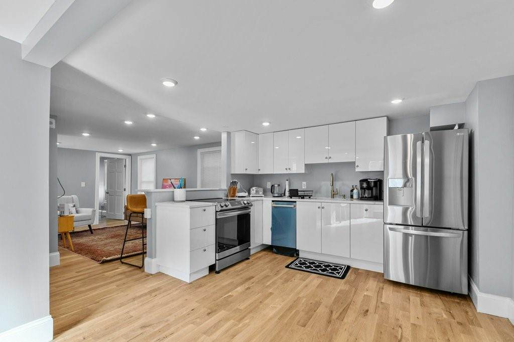 382 Spring Street - Photo 1