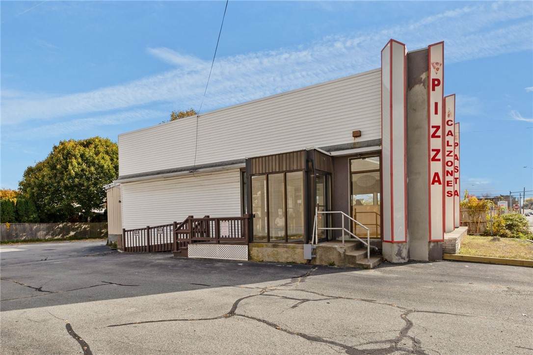 2792 Pawtucket Avenue - Photo 1