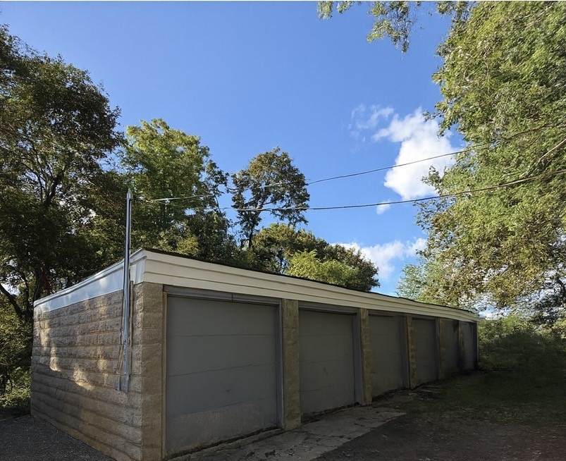 80 Lonsdale Main Street - Photo 1