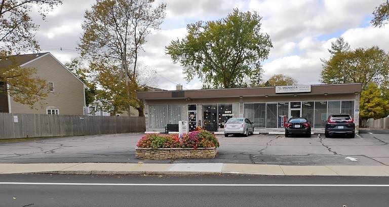 699 Willett Avenue - Photo 1