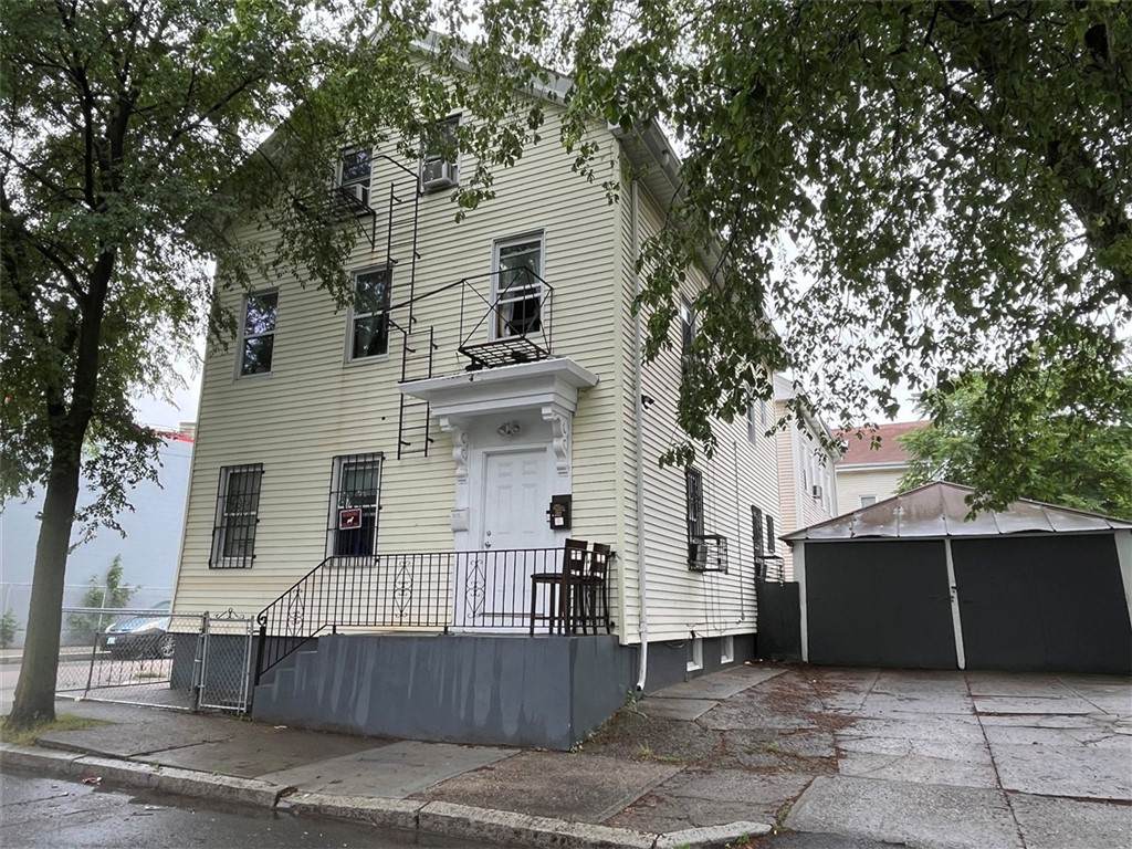 143 Houston Street - Photo 1