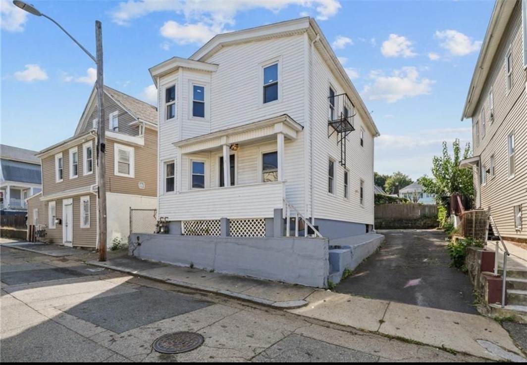 17 What Cheer Avenue - Photo 1