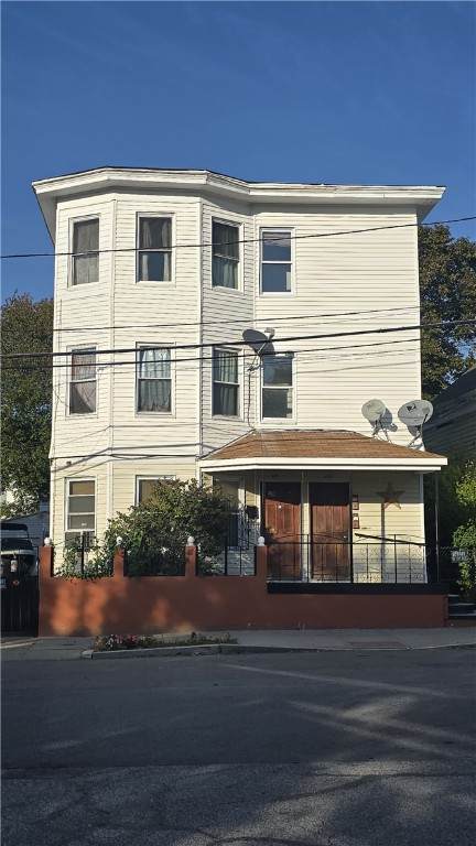 283 Waldo Street - Photo 1