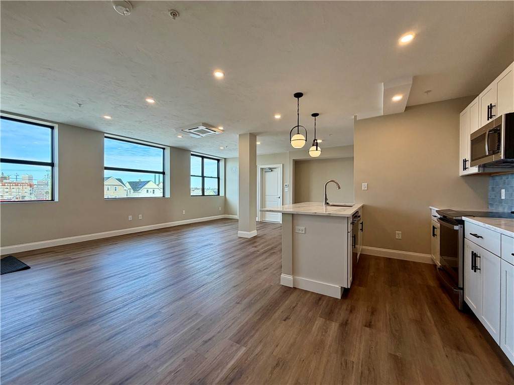 754 Eddy Street - Photo 1