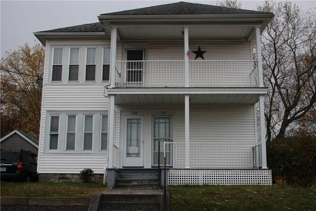 109 Hemond Avenue - Photo 1