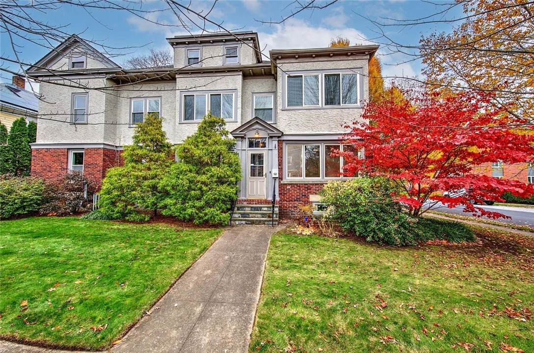 184 Irving Avenue - Photo 1