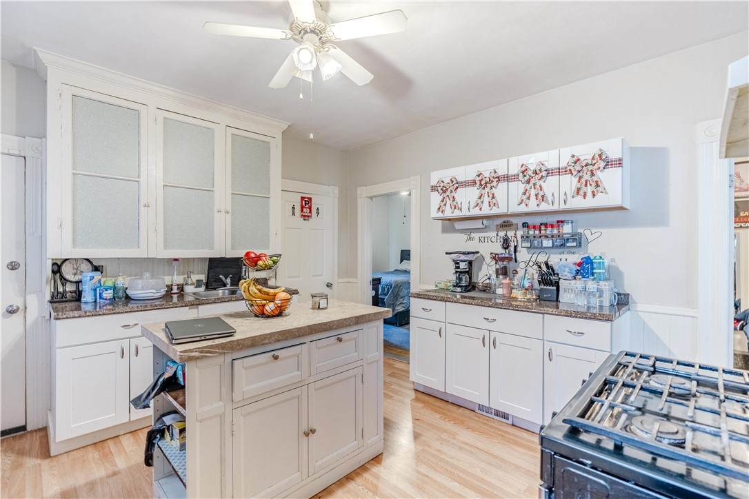 40 Covell Street - Photo 1