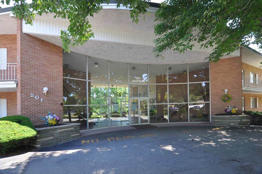 201 Hoffman Avenue - Photo 1