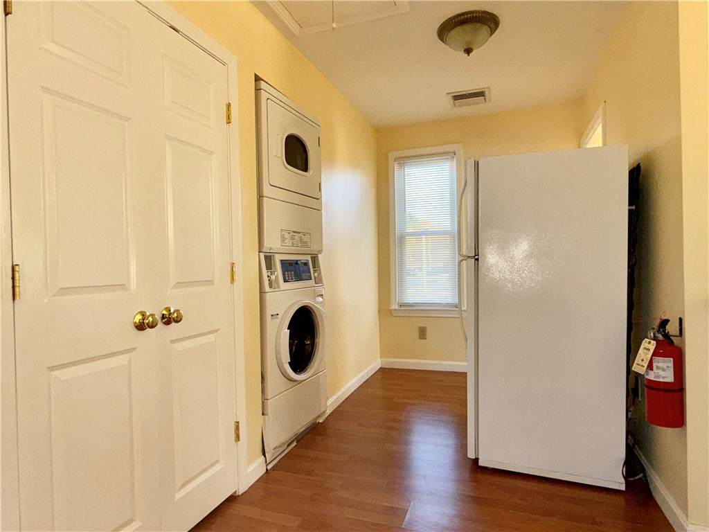 https://bt-photos.global.ssl.fastly.net/rhodeisland/orig_boomver_1_1400714-2.jpg