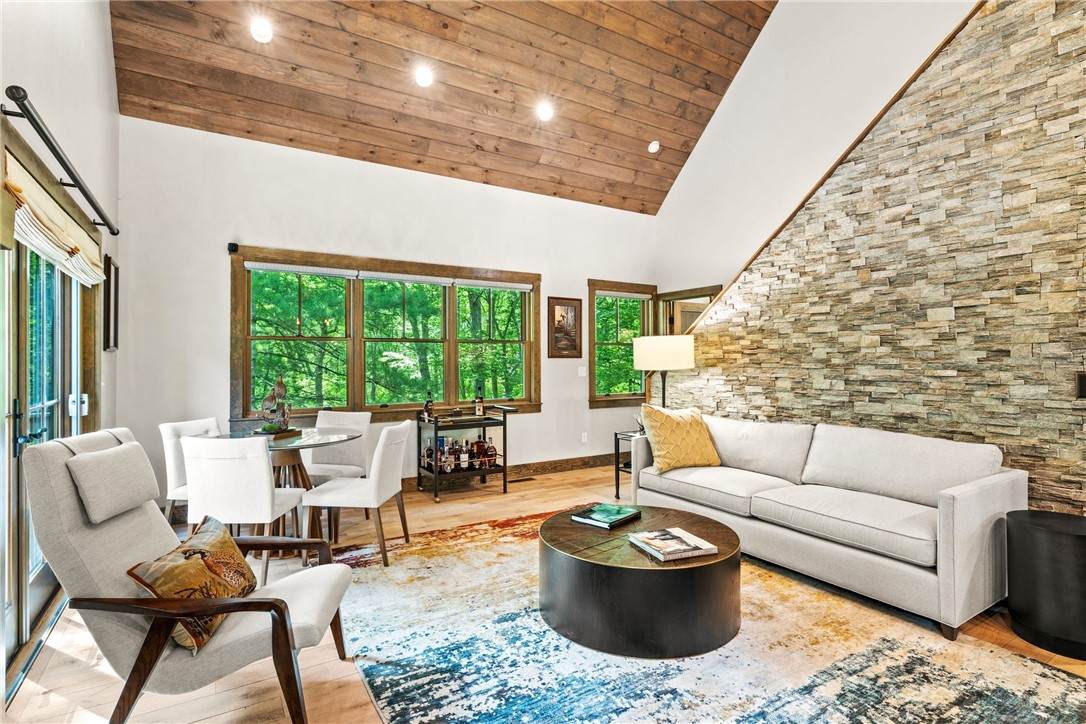 23 White Hawk Ridge - Photo 1