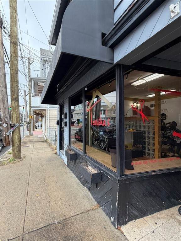 4 Gansett Avenue - Photo 1