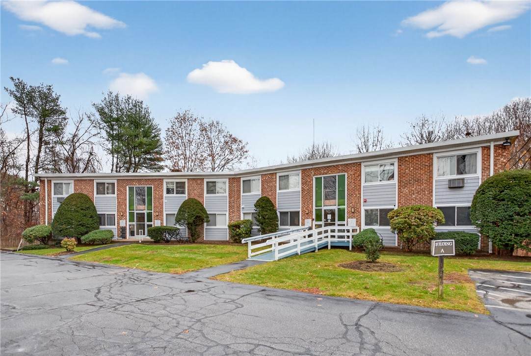 494 Putnam Pike - Photo 1