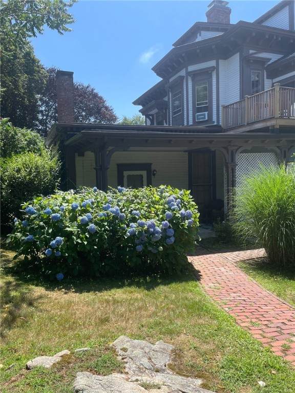 46 Chastellux Avenue - Photo 1