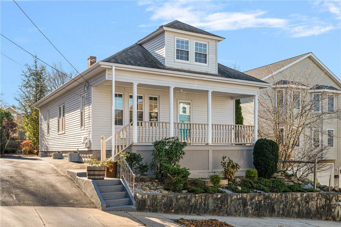 33 Evergreen Street - Photo 1