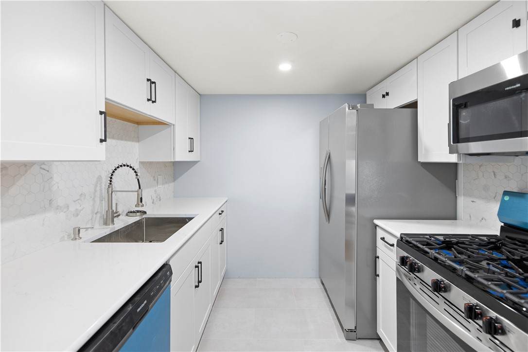 1143 Hartford Avenue - Photo 1