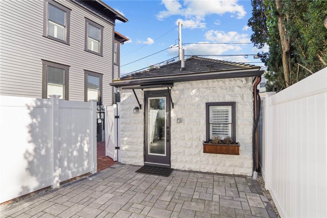 6 Cross Street - Photo 1