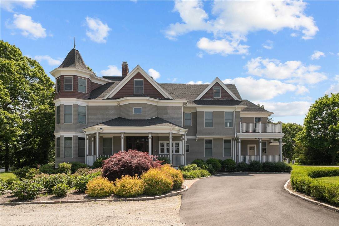 567 Bristol Ferry Road - Photo 1
