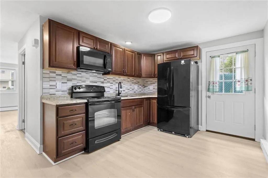 30 Victoria Street - Photo 1
