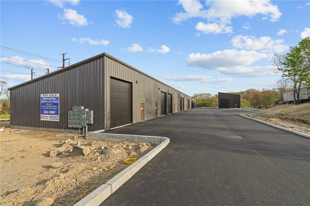 2360 Plainfield Pike - Photo 1