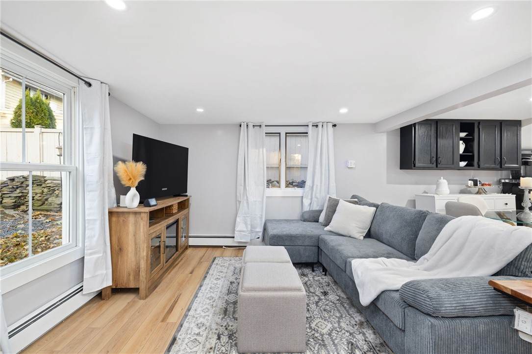 267 Green End Avenue - Photo 1