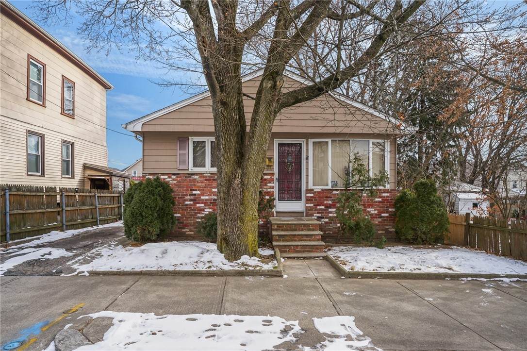 15 Job Street - Photo 1