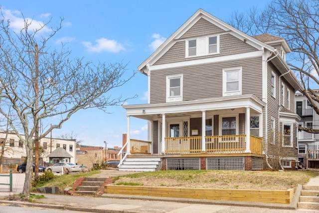 242 Waterman Street - Photo 1