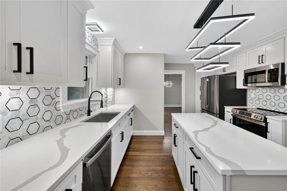 3360 Diamond Hill Road - Photo 1