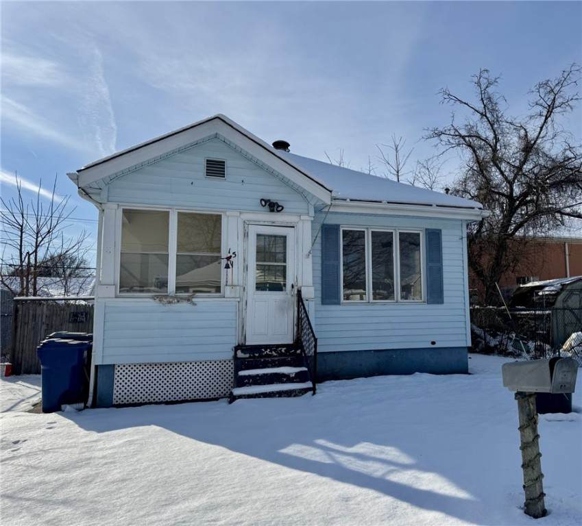 15 Center Court - Photo 1