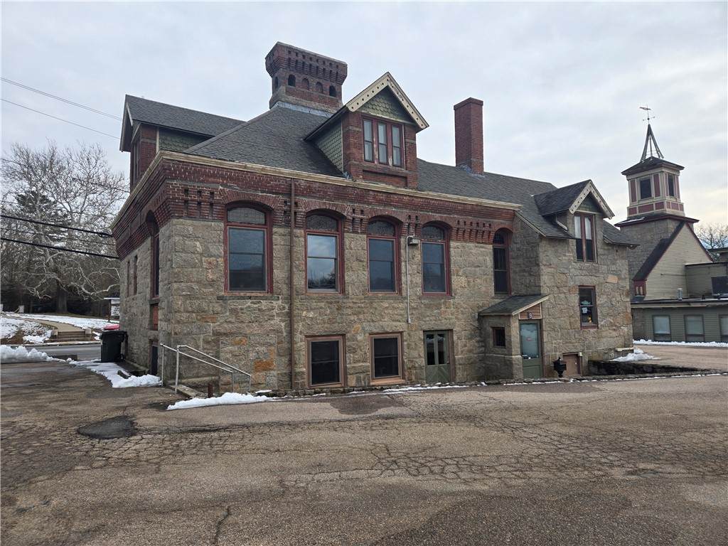 1070 Kingstown Road - Photo 1